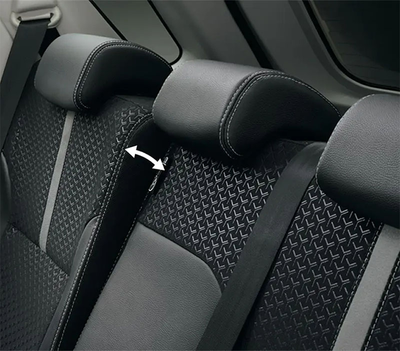 6：4分割可倒式リヤシート(2段階リクライニング）